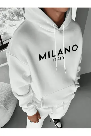 سويت شيرت أوفرسايز بقبعة للجنسين بكتابة Milano Italy - أبيض - الصورة 1